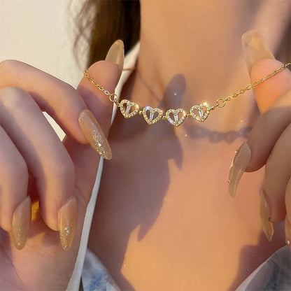 Magnetic 4 Leaf Clover Heart Necklace for Women – Golden Adjustable Pendant Necklace | Trendy Elegant Fashion Jewelry Pakistan 🔥 60% OFF – LAST DAY SALE