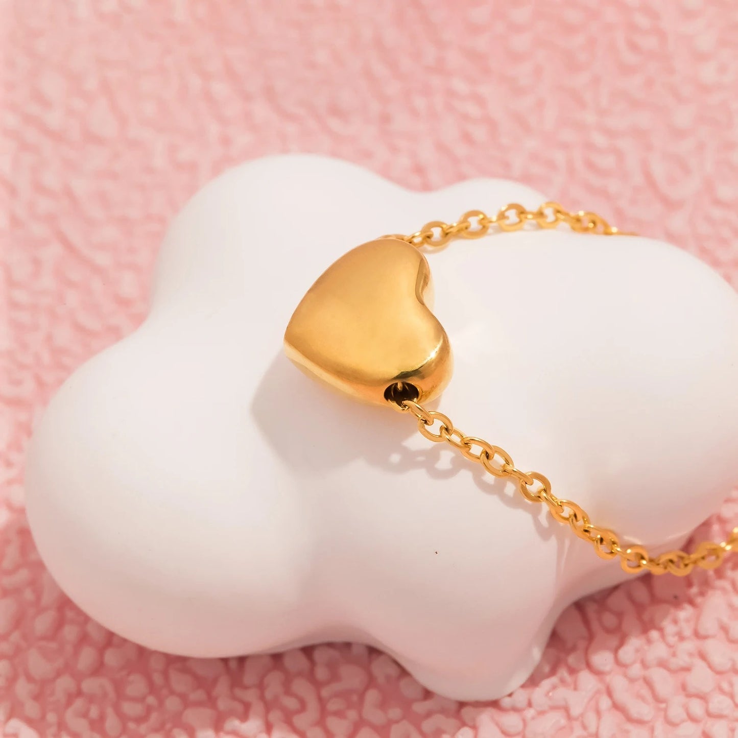 Stainless Steel Heart Pendant Necklace for Women – Gold Love Heart Necklace | Elegant Adjustable Chain Fashion Jewelry for Girls Pakistan 🔥 68% OFF