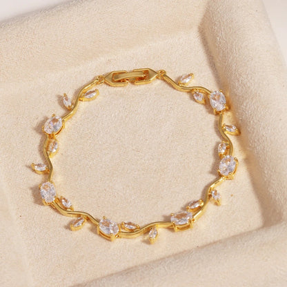 Tulip Charm Bracelet for Women – Premium Stainless Steel Gold Plated Floral Bracelet | Elegant Trendy Adjustable Bracelet for Girls & Women Pakistan 🔥 73% OFF – LAST DAY SALE