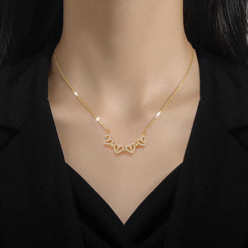 Magnetic 4 Leaf Clover Heart Necklace for Women – Golden Adjustable Pendant Necklace | Trendy Elegant Fashion Jewelry Pakistan 🔥 60% OFF – LAST DAY SALE