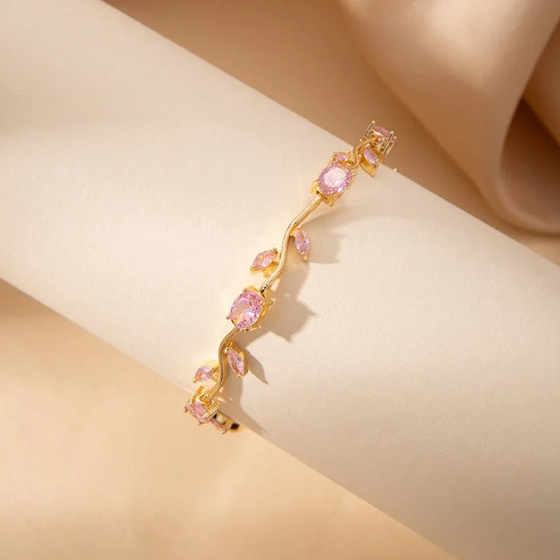 Tulip Charm Bracelet for Women – Premium Stainless Steel Gold Plated Floral Bracelet | Elegant Trendy Adjustable Bracelet for Girls & Women Pakistan 🔥 73% OFF – LAST DAY SALE